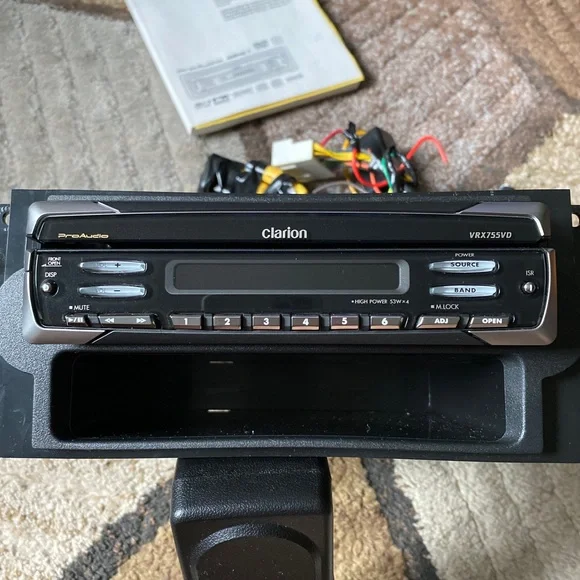 Clarion DVDプレーヤー 24V Clarion | Car Audio, Video & GPS | Clarion Car Dvd Player | Poshmark